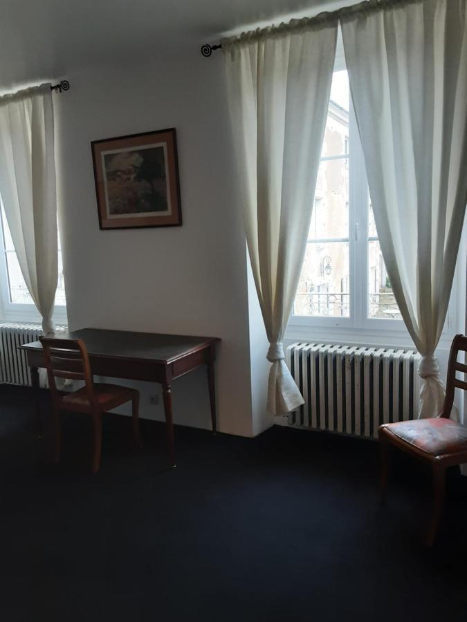 ホテルChateau De La Touche Proche Poitiers Savigny-Lévescault エクステリア 写真